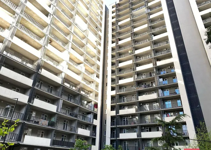 Sweet 18Th Apartments